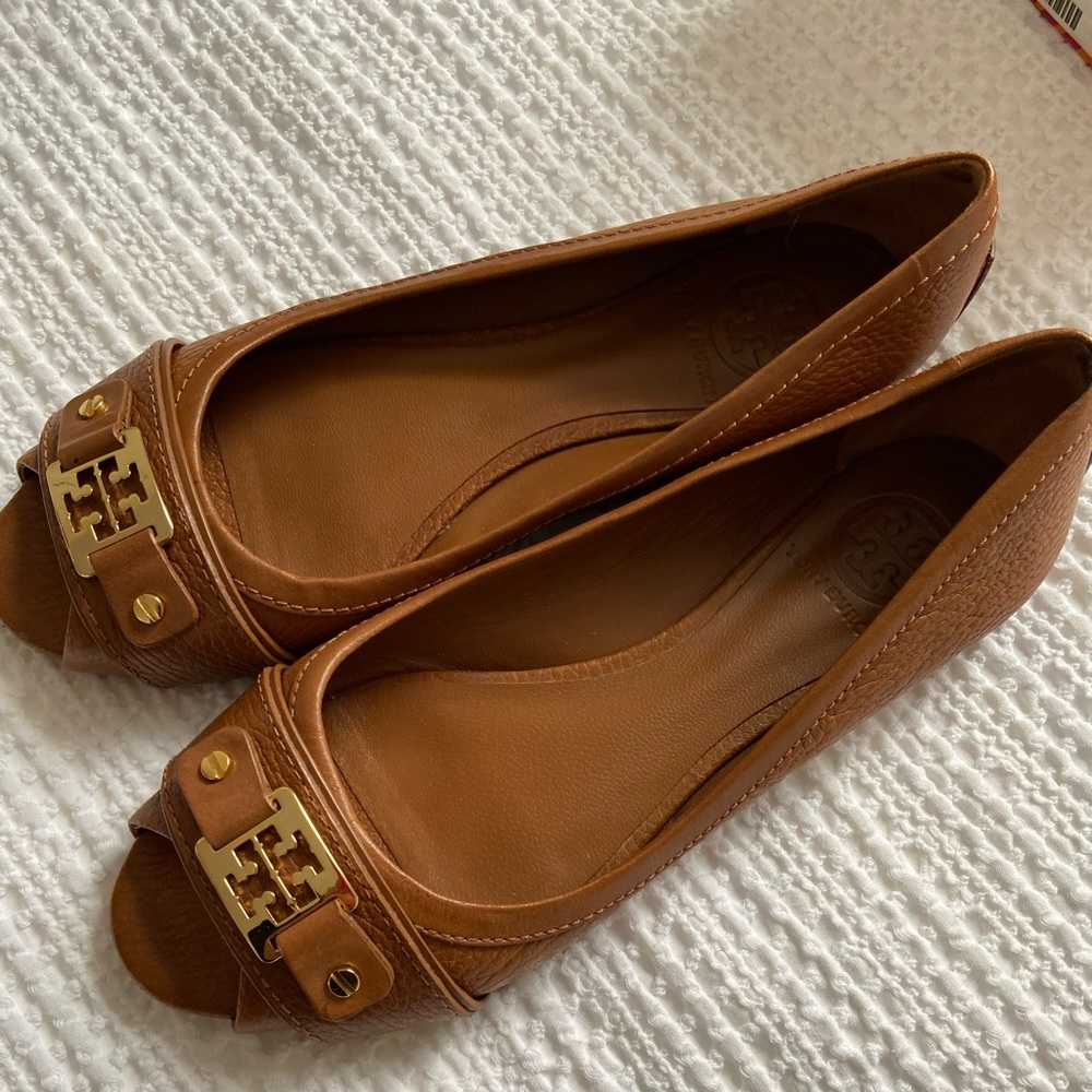 Brown Tory Burch flats